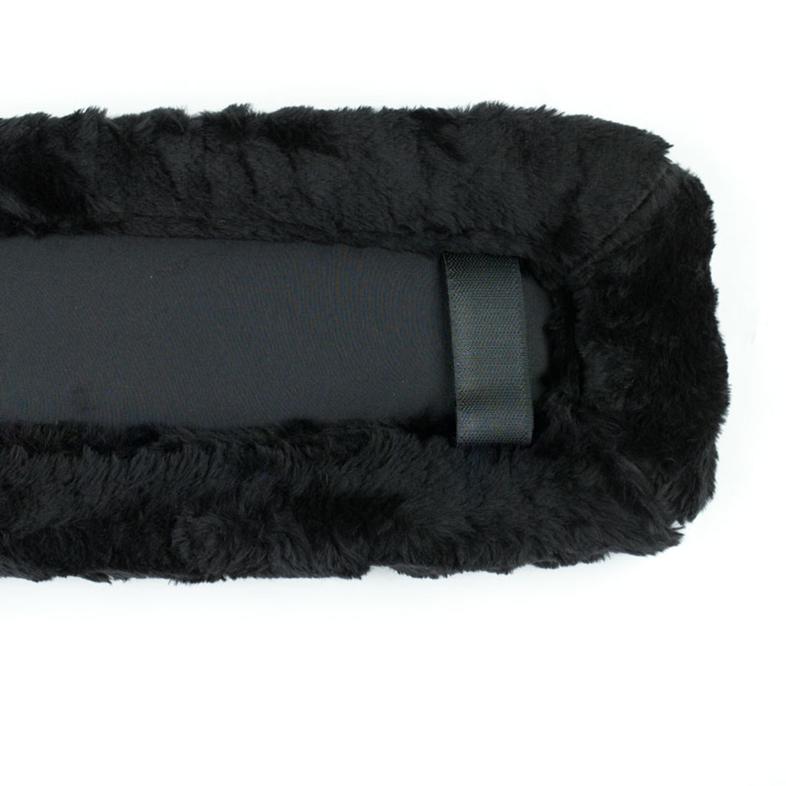 Finntack Pro pad til bredt bryst i fleece Travutstyr