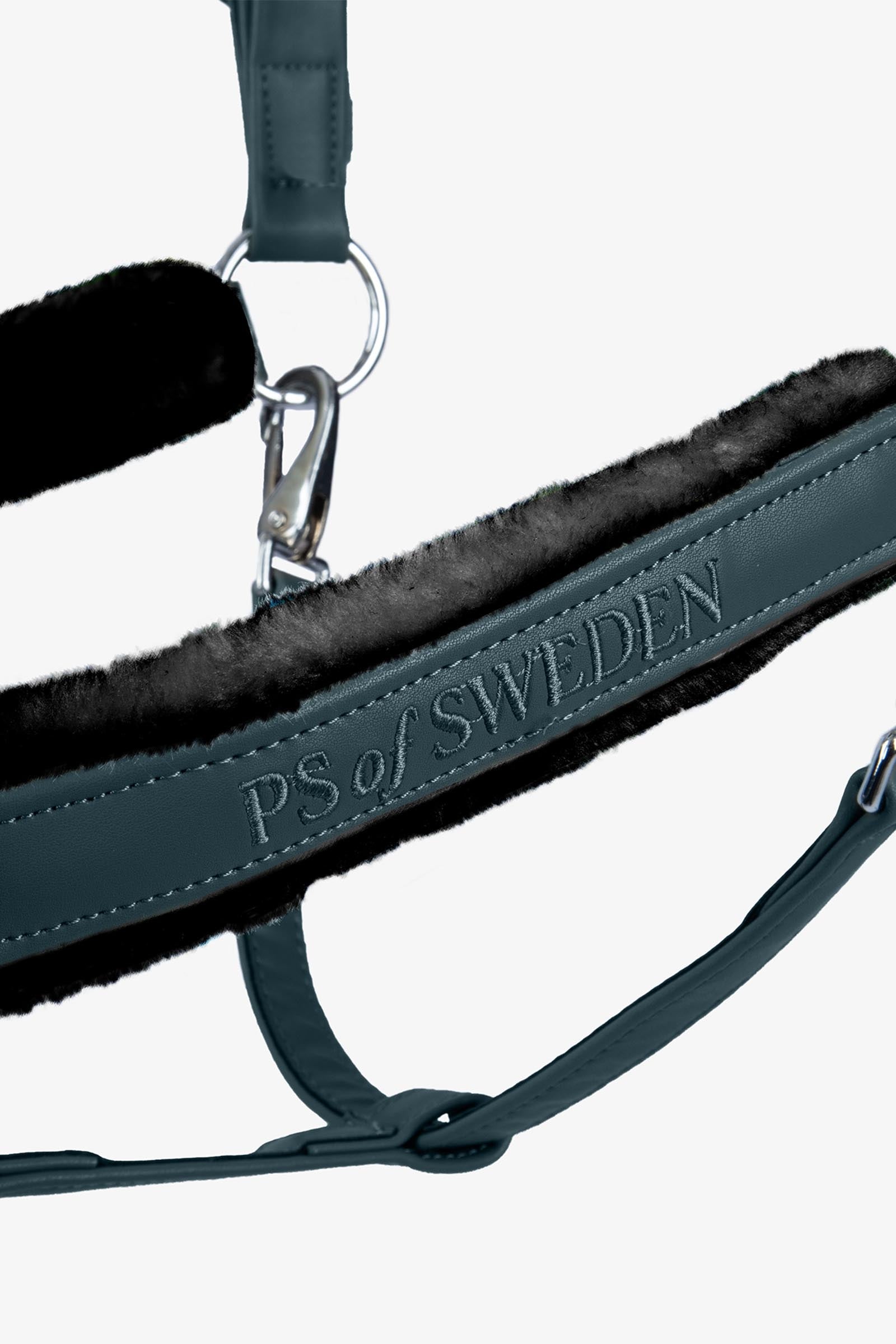 PS of Sweden Premium Fluffy Halter Halters & Leads