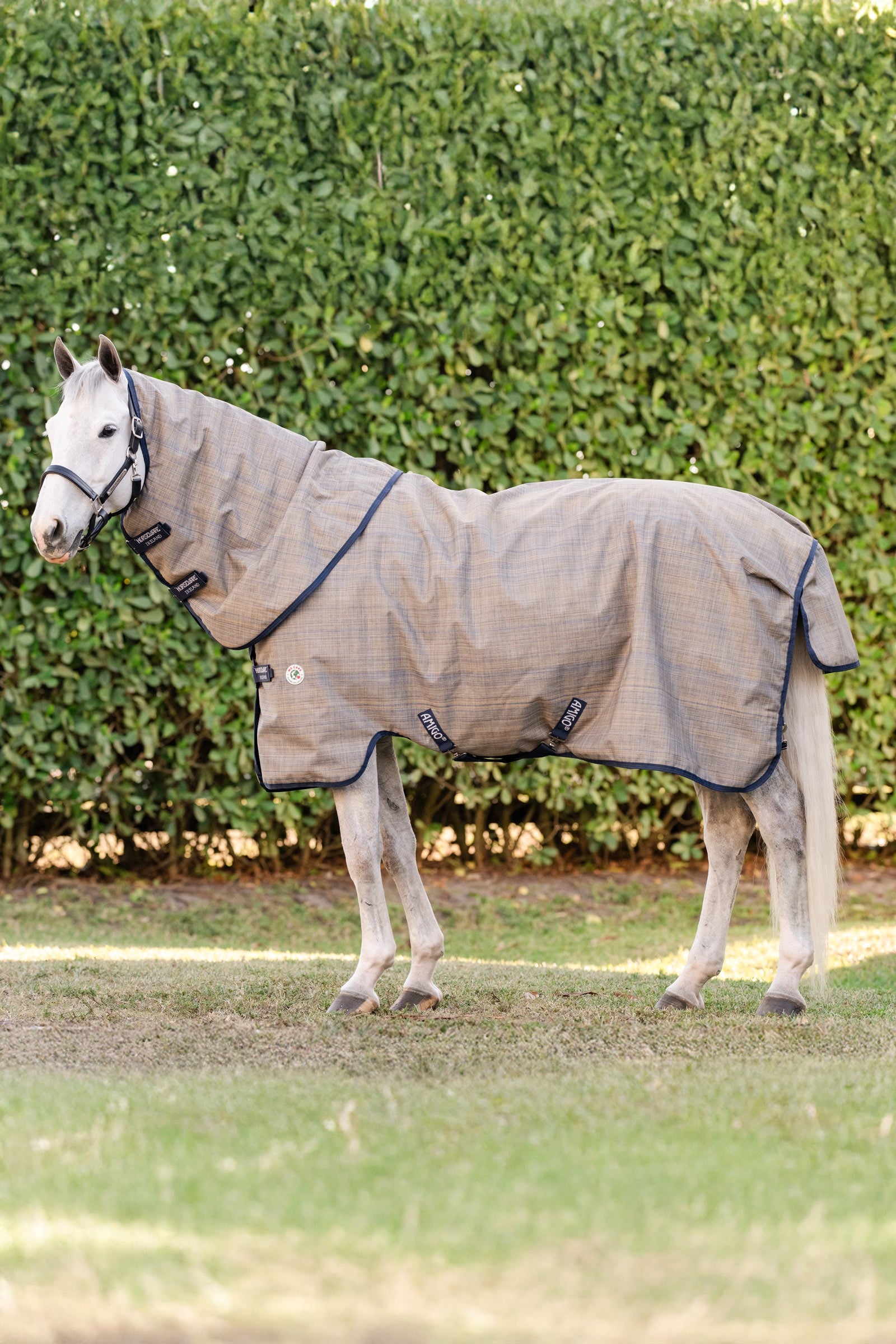 Horseware Amigo Hero 900 Revive Plus utedekken med avtakbar hals, 200 g Dekken
