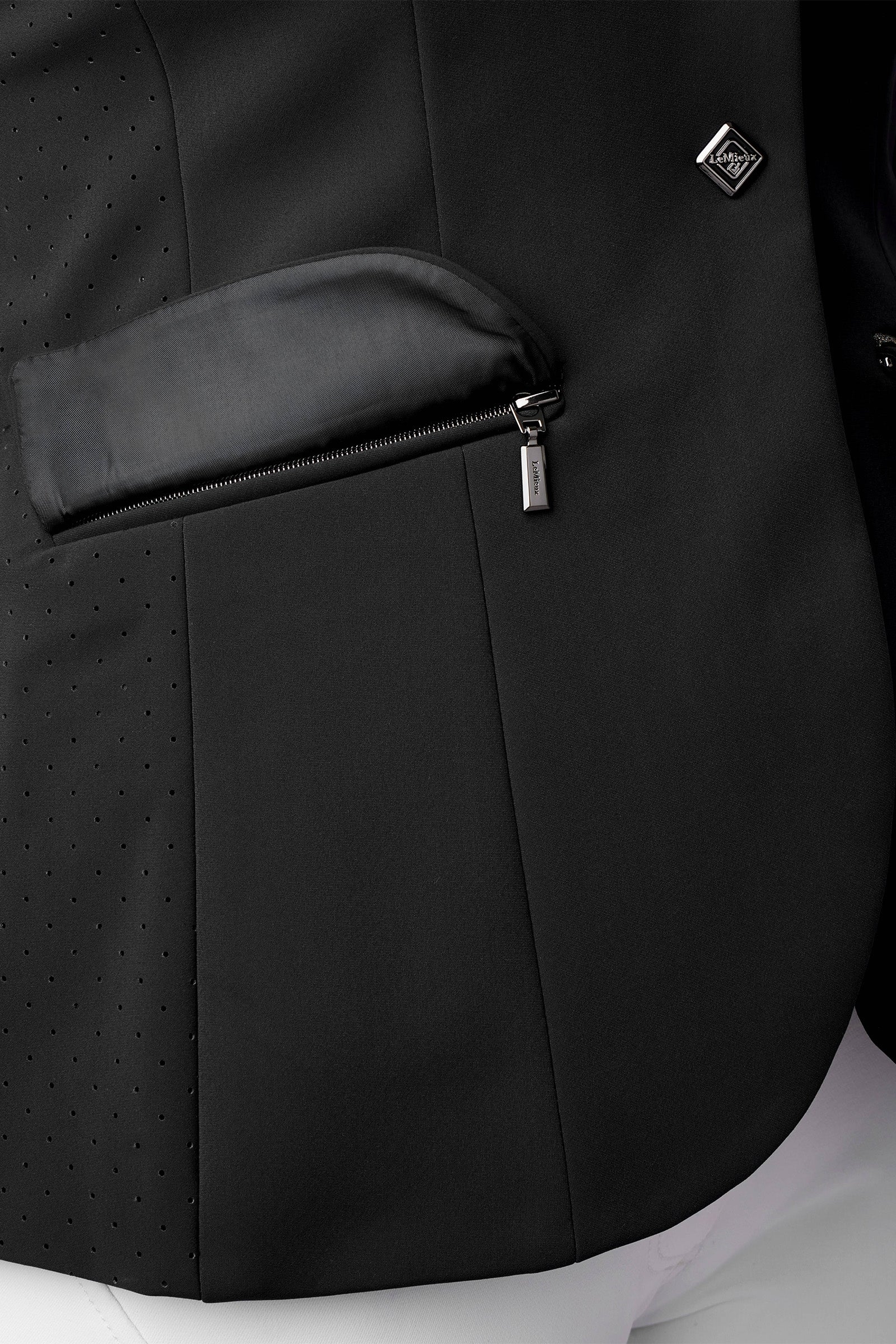 LeMieux Dynamiqué Women´s Show Jacket Women’s Riding Clothing