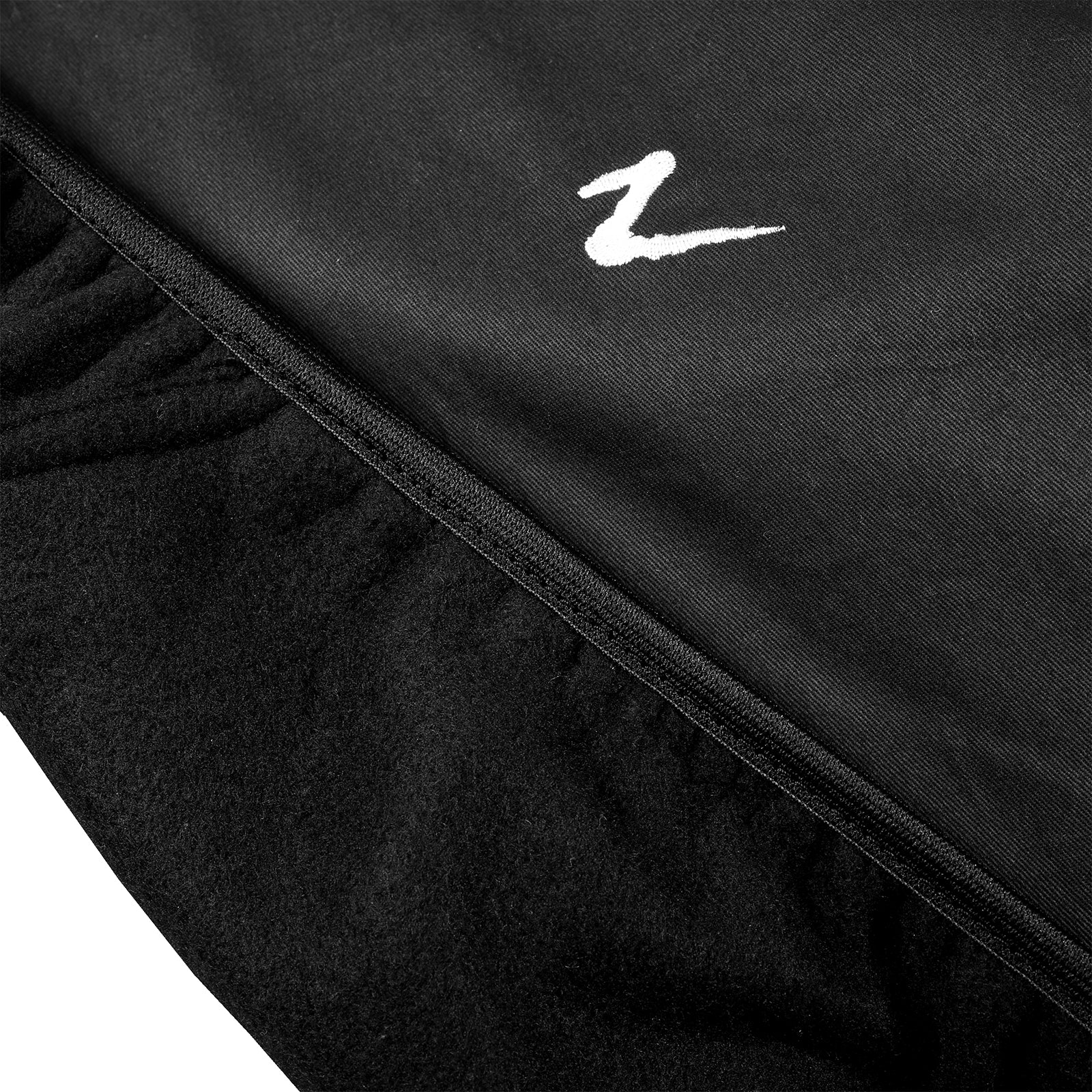 Pack shot 2