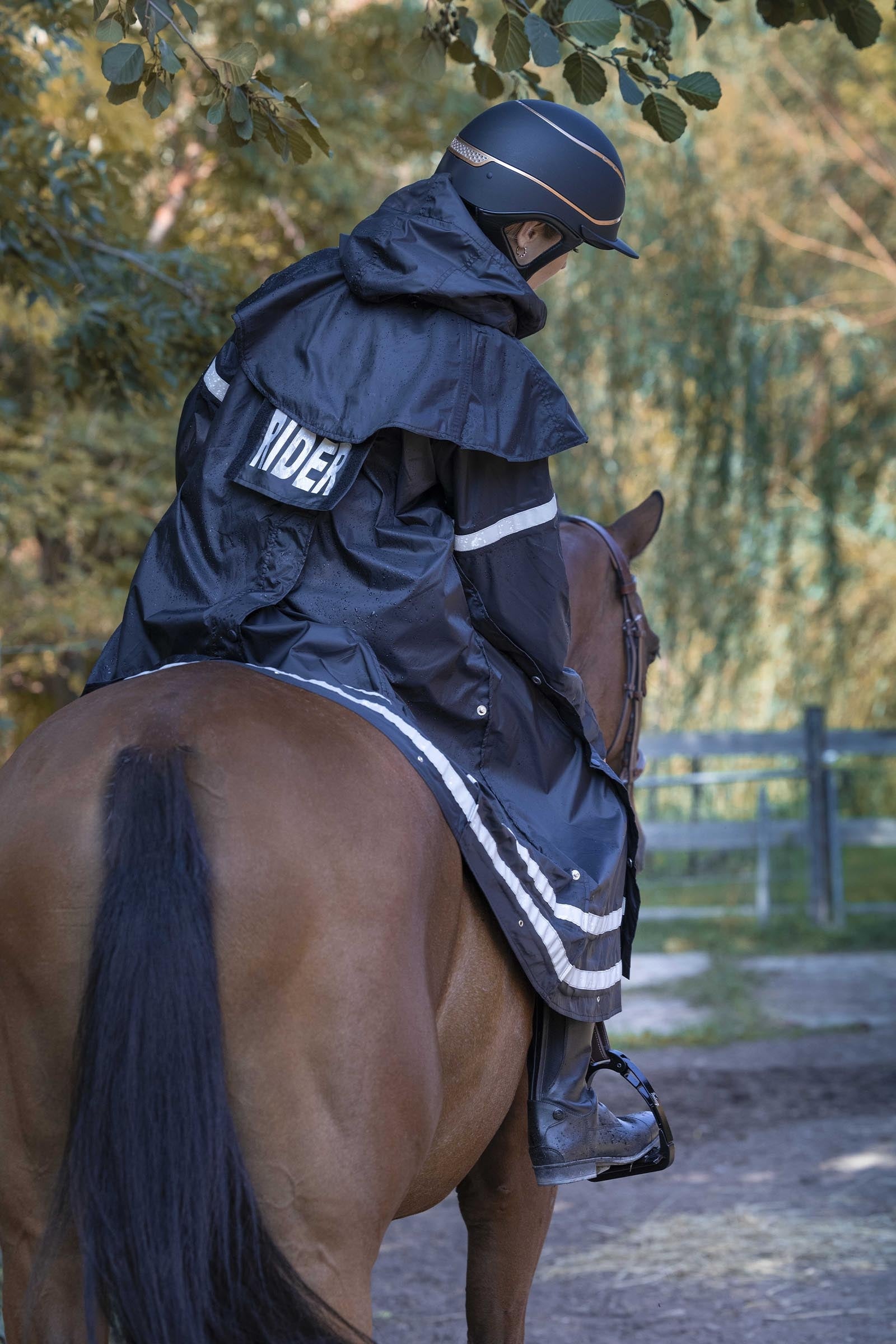 Equi Theme EQUITHÈME RiderCoat Long Raincoat Women’s Riding Clothing