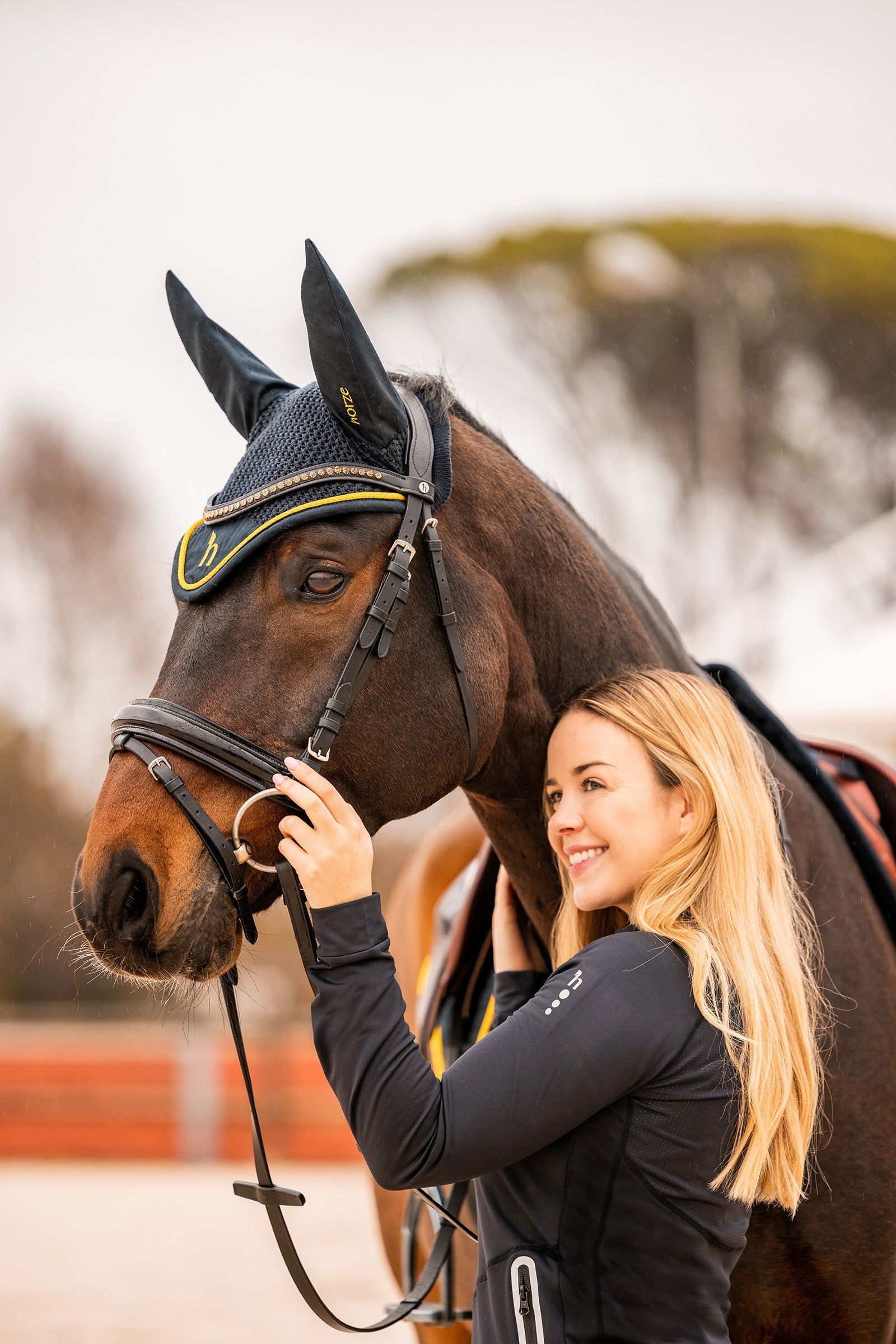 Horze Wicklow Ear Net Saddle Pads