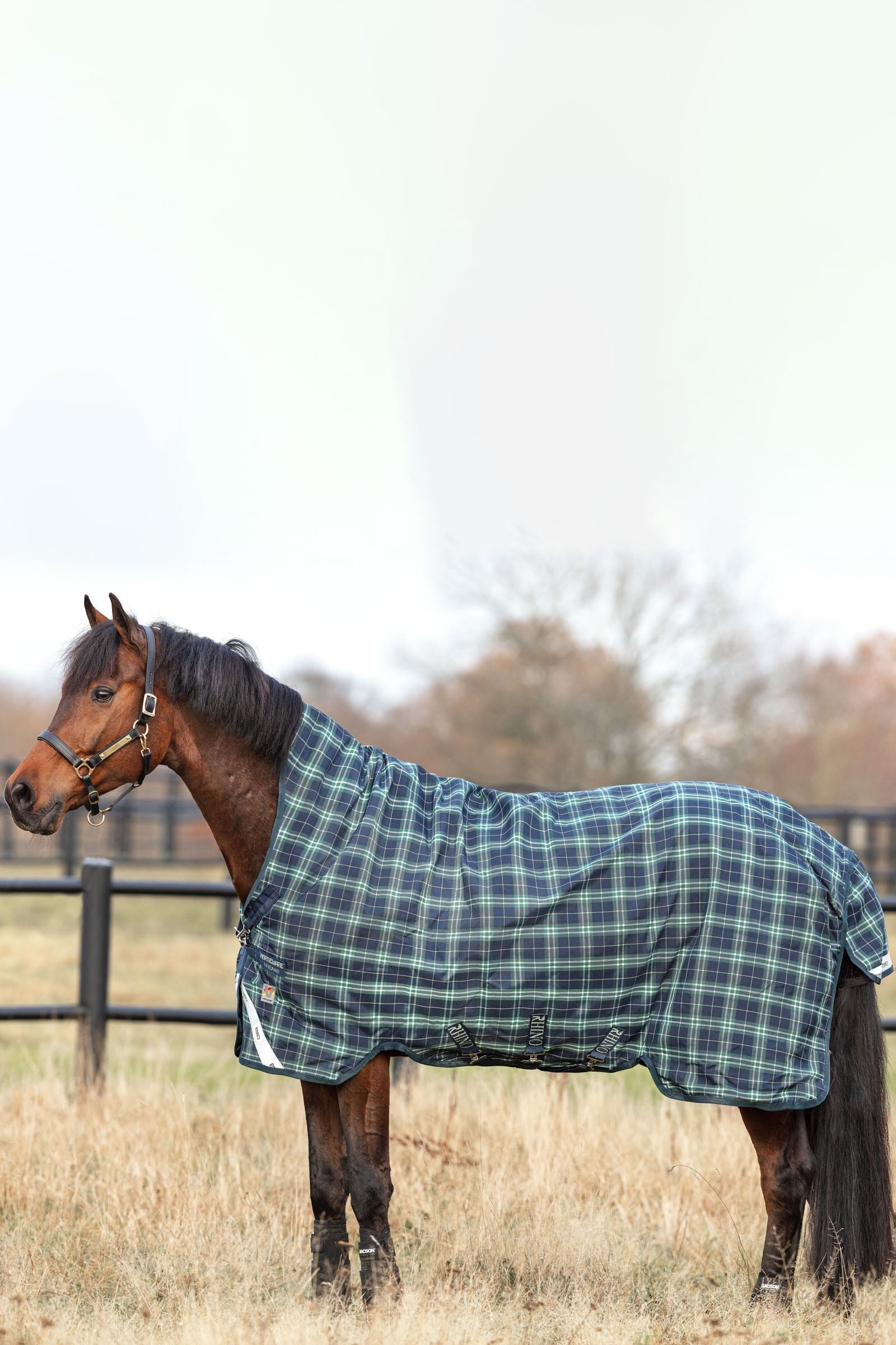 Horseware Rhino Wug Vari-Layer Utedekken med høy hals, 250g Dekken