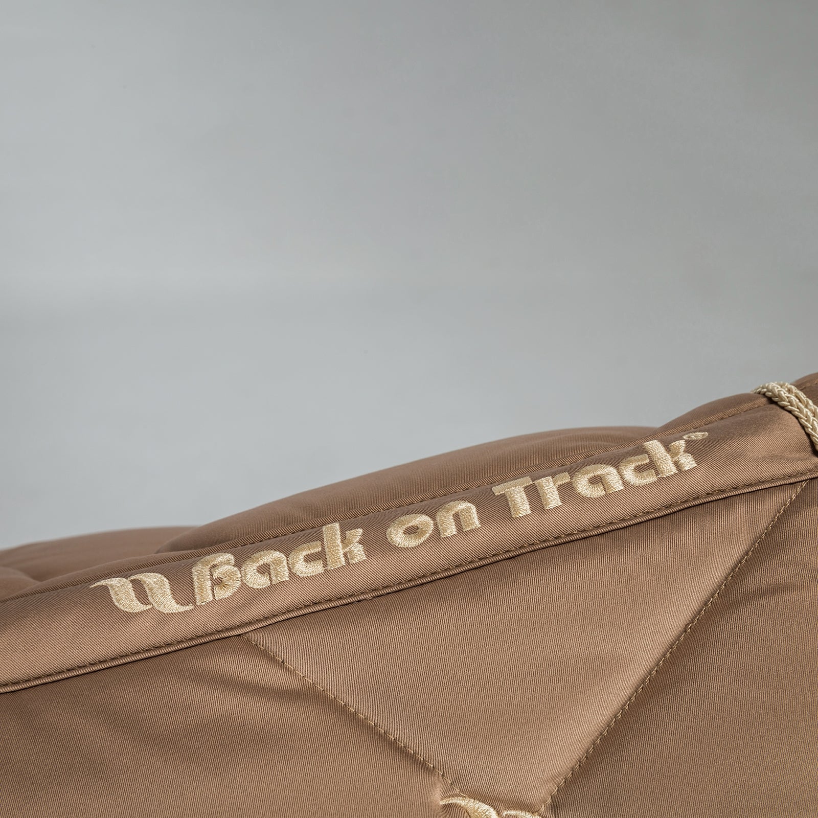 Pack shot 8