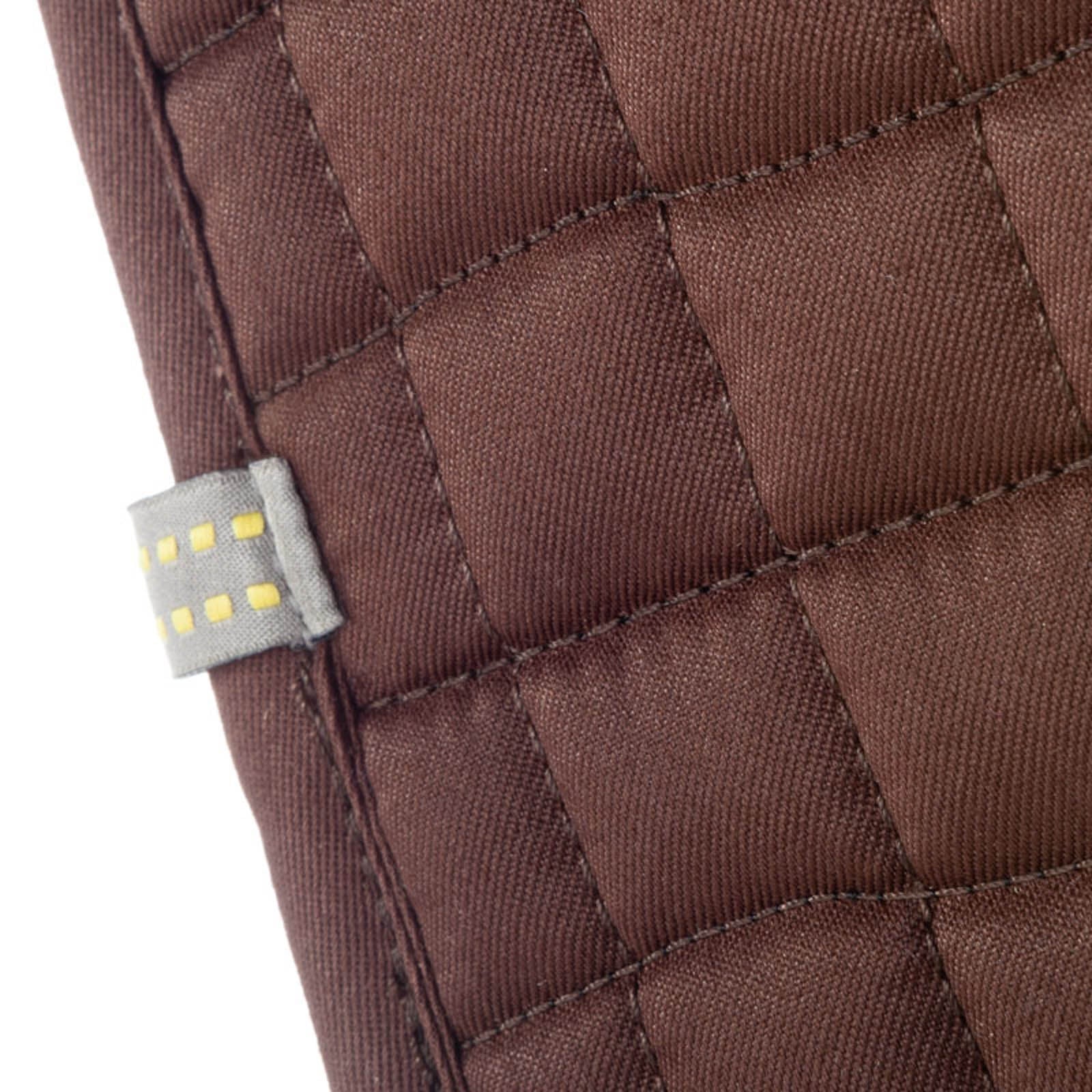 Pack shot 2