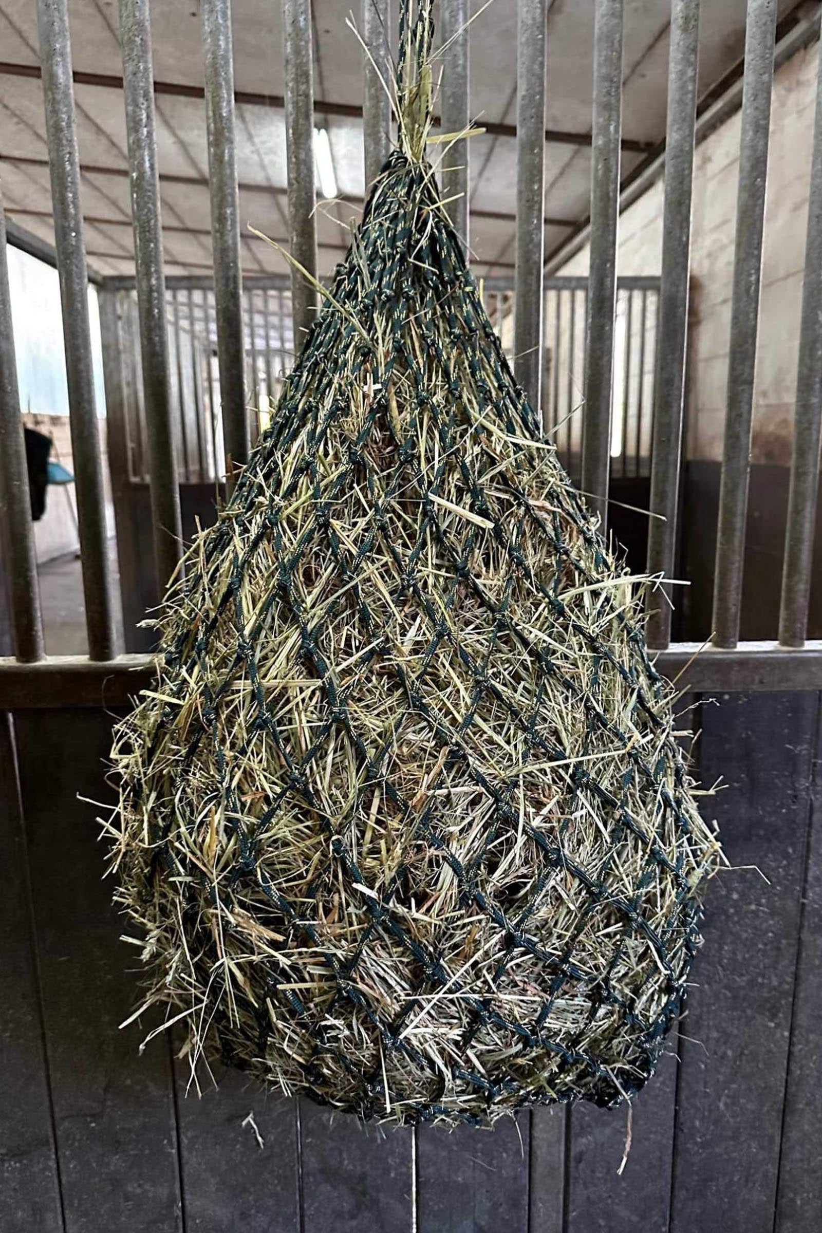 USG Hay Net With Glitter, 5x5cm mesh Horse Feeders & Waterers