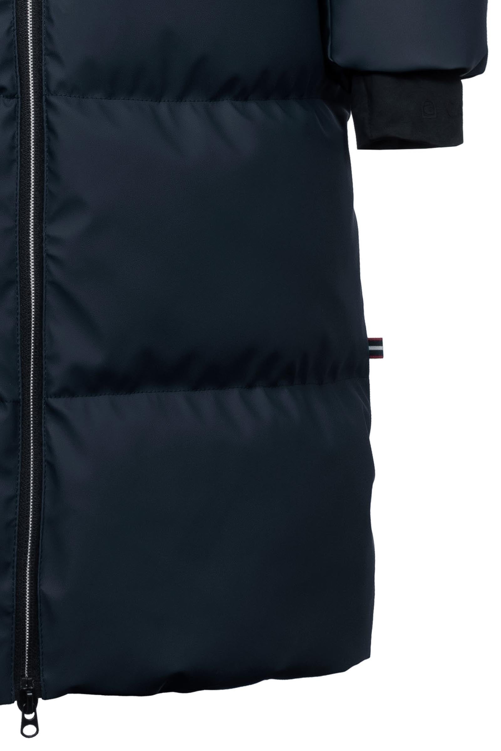 Pack shot 4
