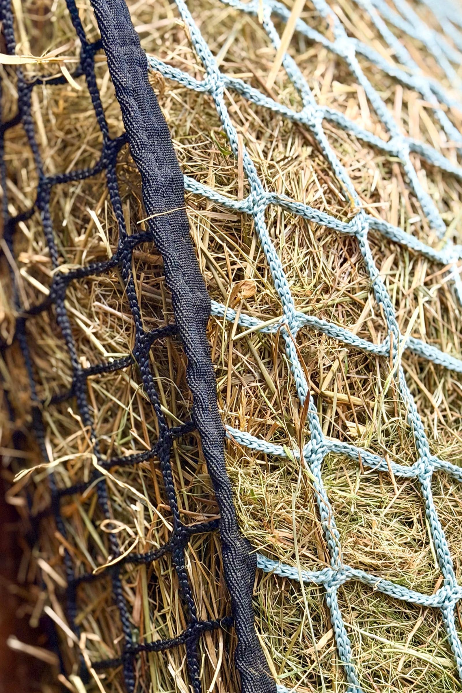 Waldhausen Large Hay Net Duo Knotless, 2-Sided Rectangular 160 x 100 cm Horse Feeders & Waterers