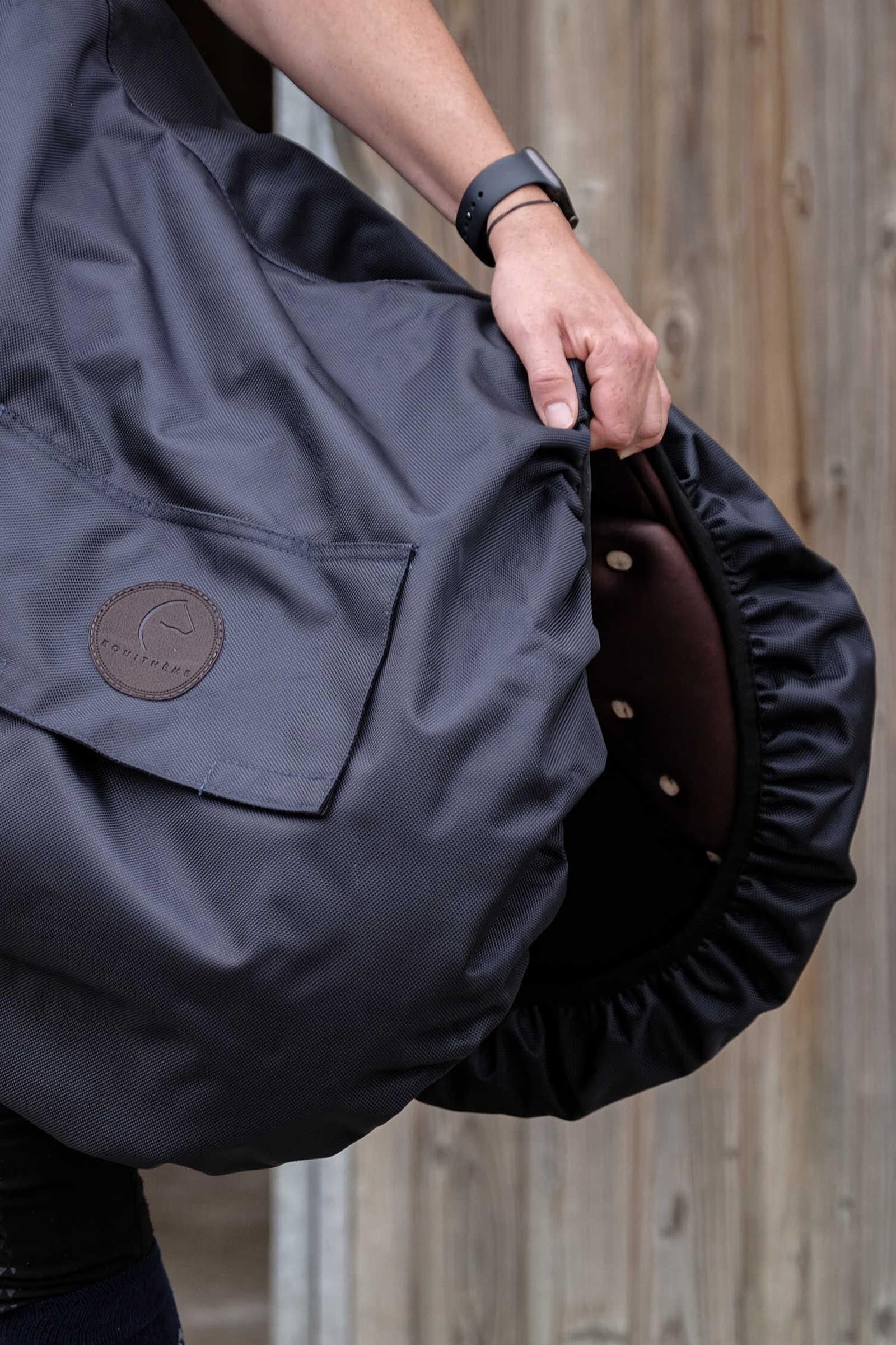 EQUITHÈME Premium Saddle Cover Saddles, Girths & Stirrups