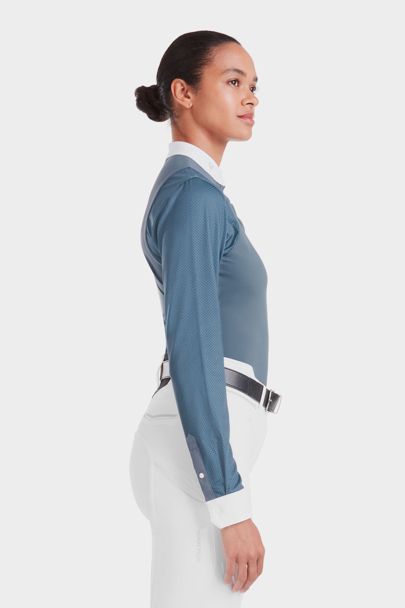 Model shot 2