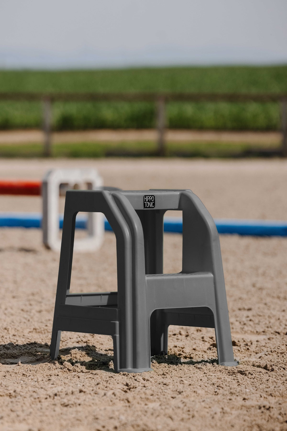 HIPPOTONIC Two-Step Mounting Block Stable Equipment