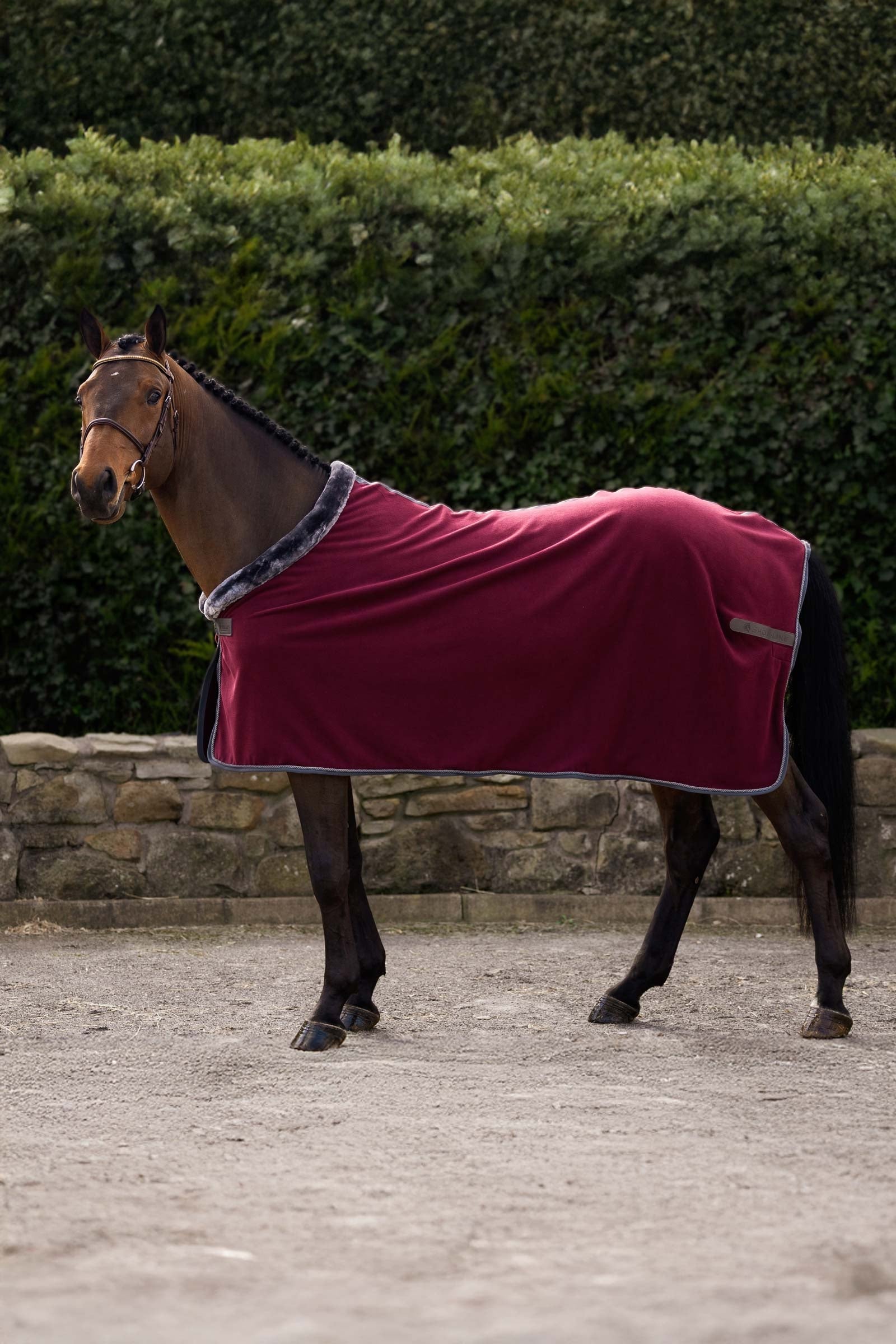 Bucas Show-Line Fleece Rug, 400 g Dekken