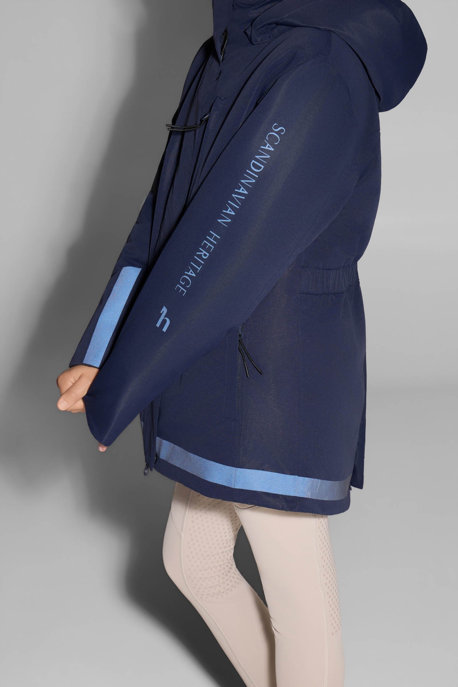 Model shot 5