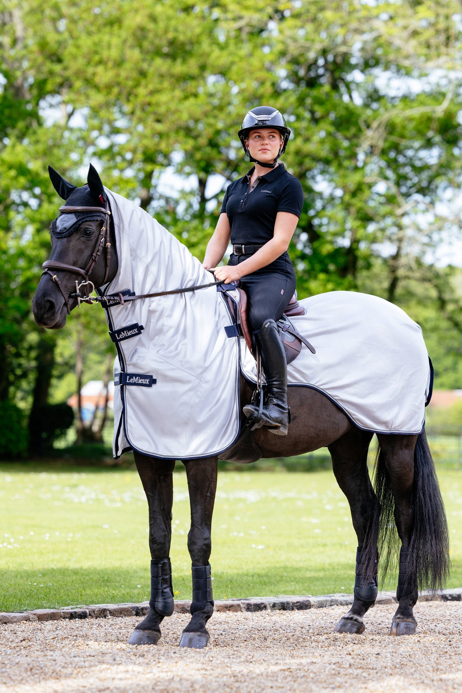 LeMieux Ride On treningsfluedekken med avtagbar hals- og skulderdel Dekken