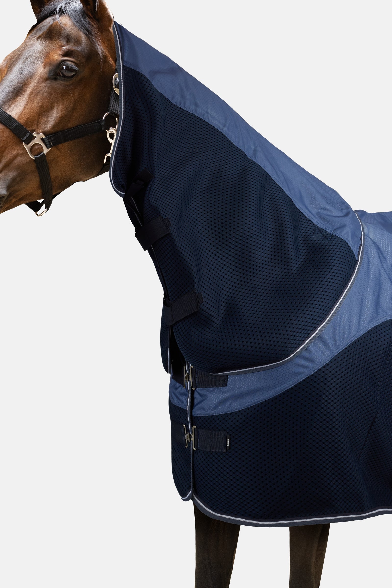 Horze Aircool 3D Rain Rug With Detachable Neck Horse Rugs