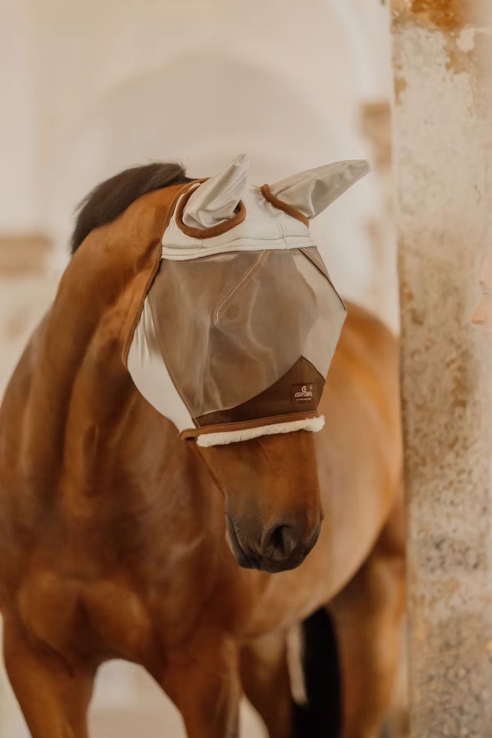 Kentucky Horsewear hudvennlig fluemaske med ører Fluebeskyttelse til hest