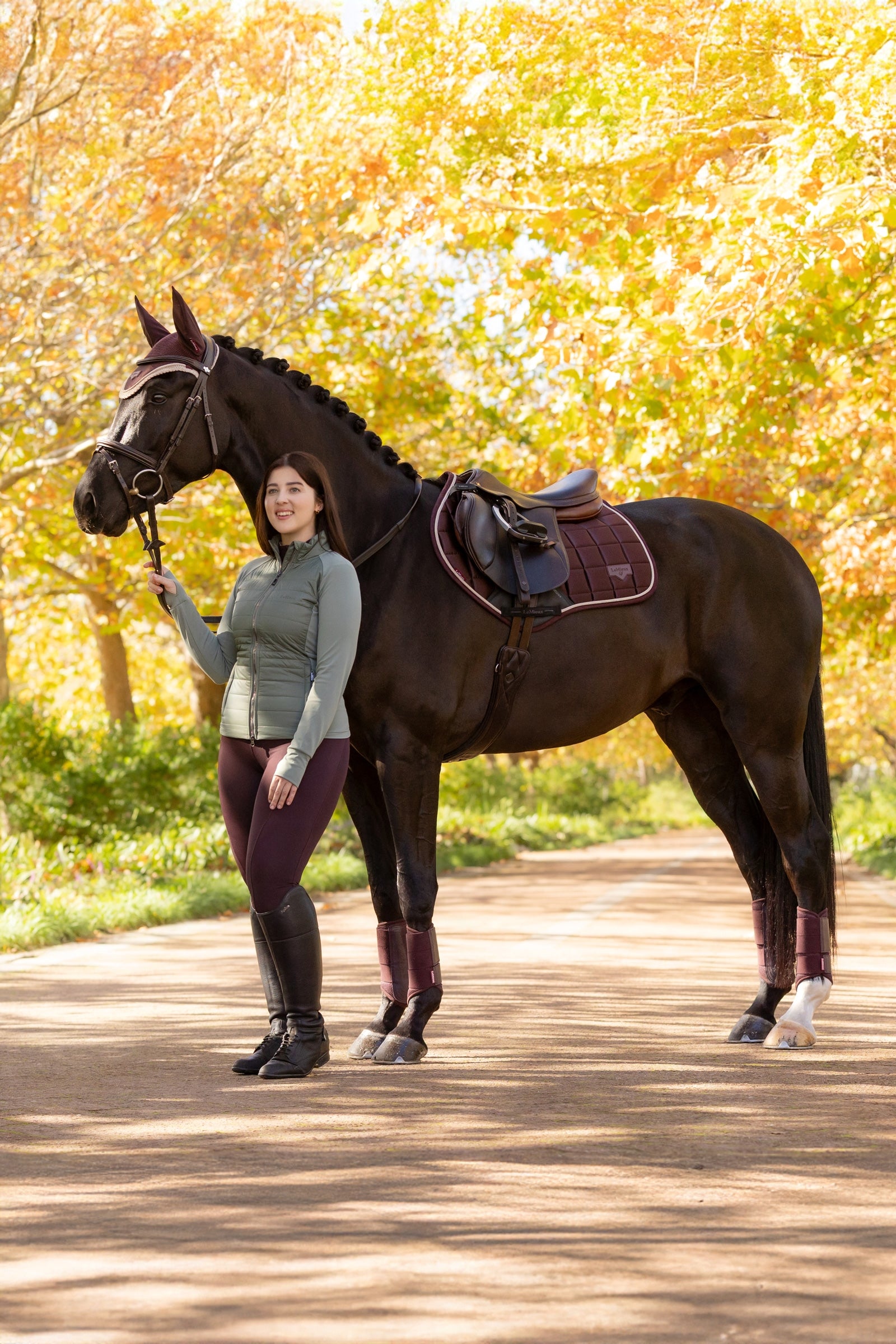 LeMieux Loire Classic Square Close Contact Saddle Pad Saddle Pads